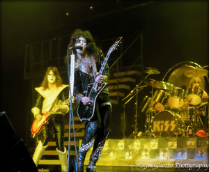 KISS ~December 14, 1977  Alive II Tour (NYC) Madison Square Garden 