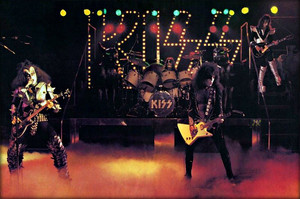 KISS ~Reading, Massachusetts…November 15-21, 1976 (Rock And Roll Over tour dress rehearsal