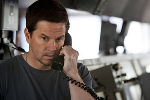 Mark Wahlberg as Chris Farraday in Contraband