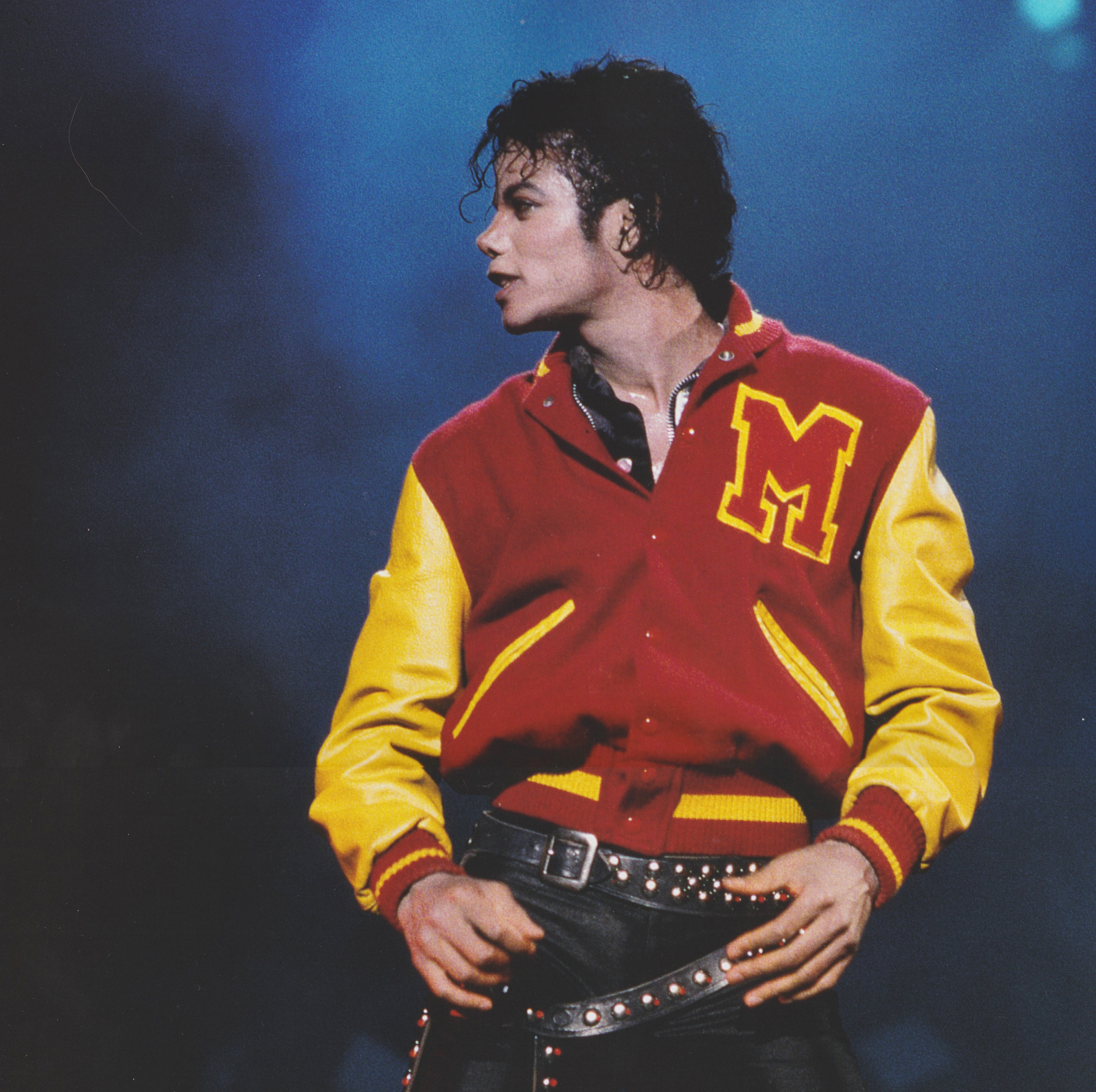 Michael Jackson - HQ Scan -  Michael Performing Thriller on the Bad Tour 