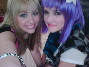  Miley and Lily