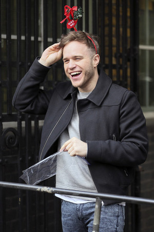  Olly Arriving at the ITV Studios