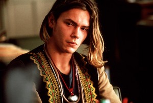  River Phoenix as Devo Nod in I upendo wewe to Death