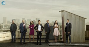  Secrets and Lies - Season 2 - Cast Promotional चित्रो