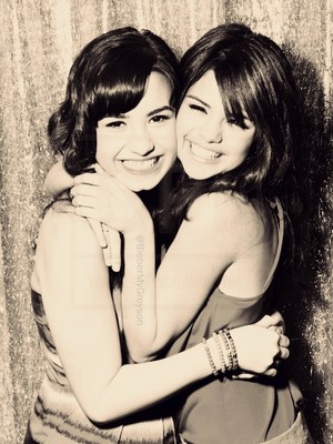 Selena Gomez e Demi Lovato