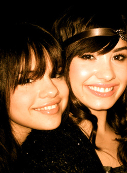 Selena Gomez e Demi Lovato