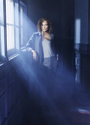  Shades of Blue - Season 1 Cast Portrait - Jennifer Lopez as Harlee Santos