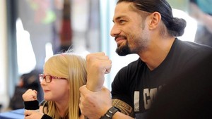  roman with fans