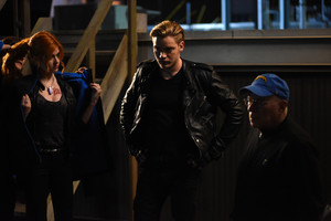 'Shadowhunters' 1x03 Dead Man's Party (behind the scenes)