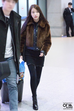  160111 आई यू at Incheon Airport Returning from Taipei