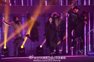 160201 IU rehearsal photo for Hunan TV Spring Festival