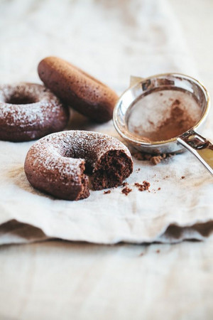  chokoleti donuts