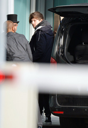 Louis at the Airport in London 