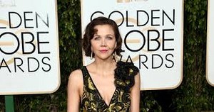  Maggie Gyllenhaal Golden Globes 2016