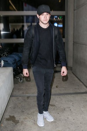  Niall at LAX