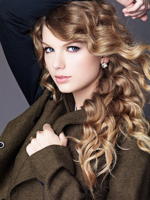Taylor Swift Gisele Magazine photoshoot taylor swift 18463565 372 496