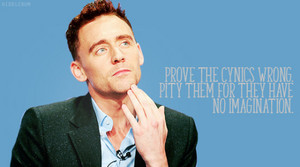  Tom Hiddleston mga panipi