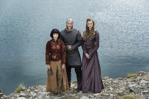  Vikings Yidu, Ragnar and Aslaug Season 4 Official Picture