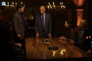  замок - Episode 8.14 - The G.D.S. - Promotional фото