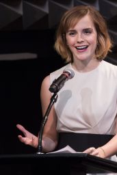  Emma In HeForShe Magenta for International Women's araw on March 8, 2016 in New York City.