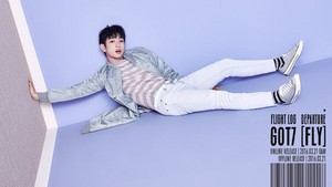  GOT7 defy gravity in pink-and-lavender teaser gambar