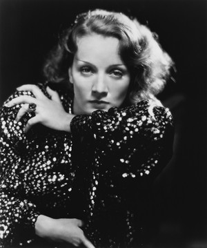  Marlene Dietrich - Shanghai Express