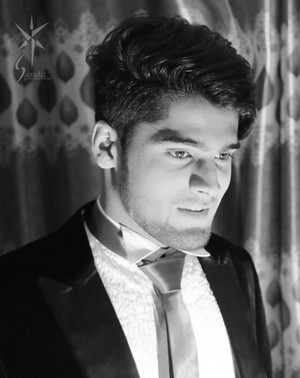 Naveed Malik new photo shoot