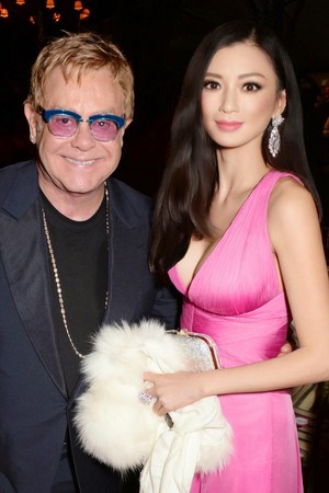  Rebecca Wang and Elton John at the End Of Summer Party