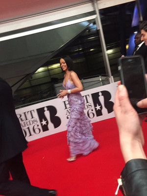  Rihanna, 2016 Brit Awards