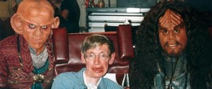  Stephen Hawking on the DS9 set