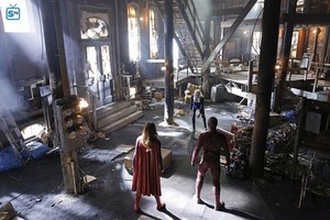  Supergirl - Episode 1.18 - Worlds Finest - Promo and Bangtan Boys Pics