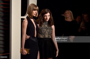 Taylor Swift and Lorde attend the 2016 Vanity Fair Oscar Party 