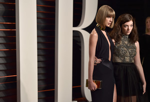  Taylor matulin and Lorde attend the 2016 Vanity Fair Oscar Party