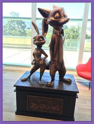  Zootopia statue at Walt Disney animazione Studios