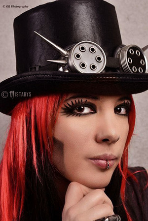 gothic girl with top hat and red hair
