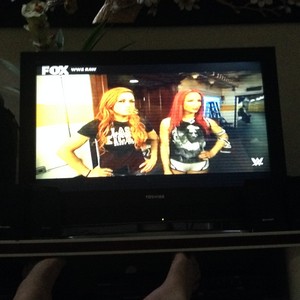  Becky Lynch and Sasha Banks in ডবলুডবলুই Raw