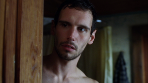  Cory Michael Smith as Kevin Coulson in aceituna, oliva Kitteridge