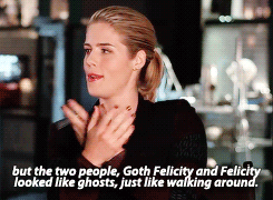 Emily explaining how they filmed the Goth Felicity vs Felicity scenes