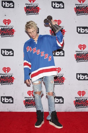  Justin Bieber ,iHeartRadio 음악 Awards , 2016