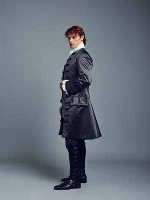  Outlander Jamie Fraser Season 2 Official Picture
