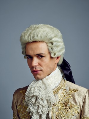  Outlander King Louis XV Season 2 Official Picture
