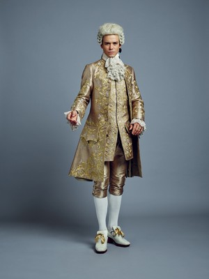  Outlander King Louis XV Season 2 Official Picture