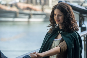  Outlander "Through a Glass, Darkly" (2x01) promotional picture