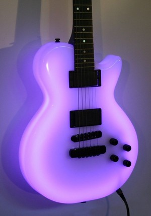  Purple gitara