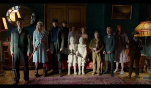  Screencaps Miss Peregrine's inicial For Peculiar Children Trailer