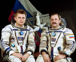  Soyuz TM 23 Mission Crew