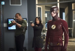 The Flash - Episode 2.18 - Versus Zoom - Promo Pics