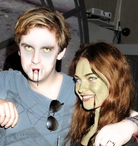  Vampire and Zombie