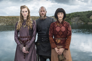  Vikings Season 4 Aslaug, Ragnar Lothbrok and Yidu Official Picture