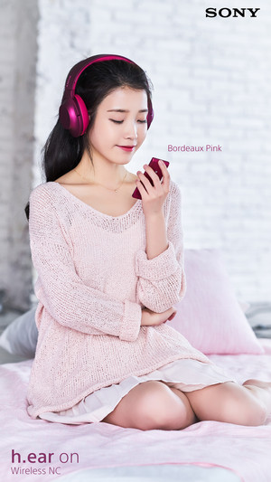 160419 IU for Sony Korea 보르도 핑크 Bordeaux Pink